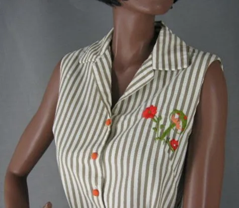 60s Women's Dress Vintage Summer Shift Embroidered Seersucker Burro Snails Medium VFG
