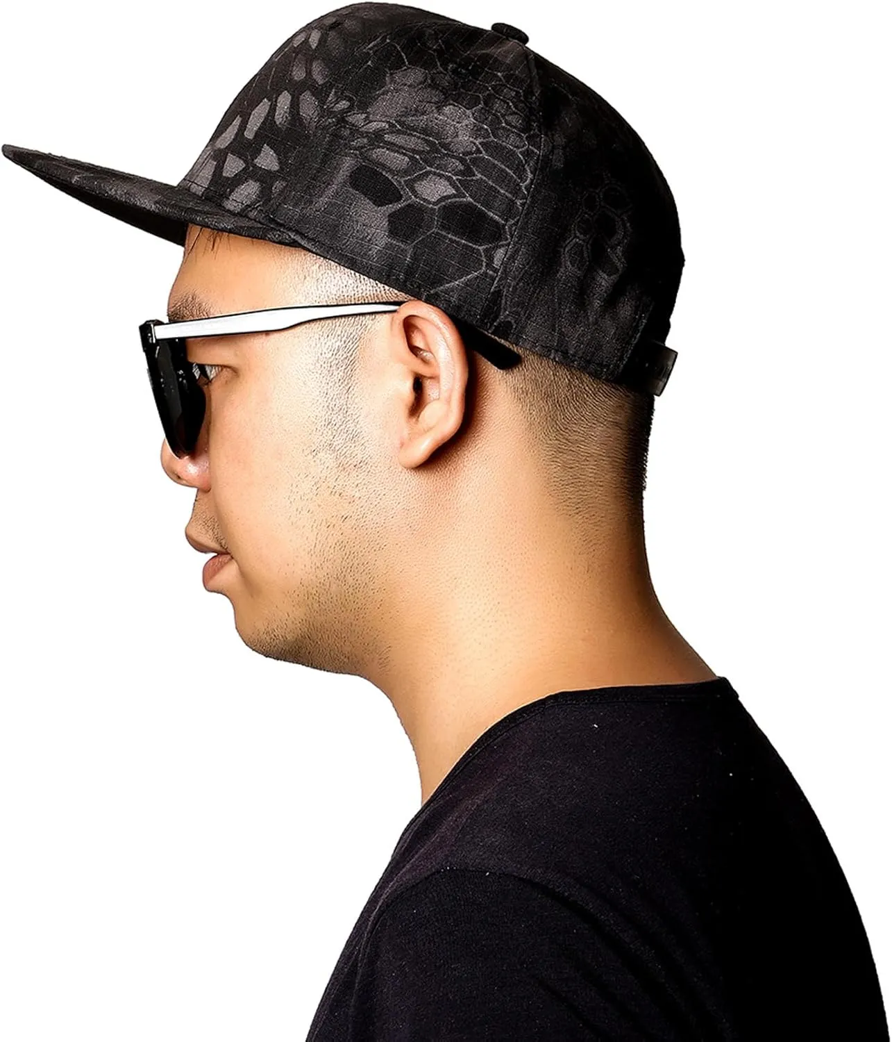 Eigso Unisex Metallic Baseball Caps for Men Women Snapback Hip Hop Flat Brim Baseball Hats for Man Woman Adjustable